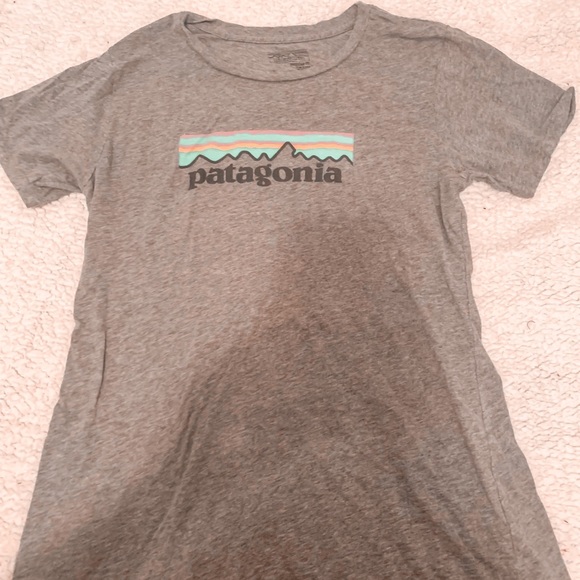 Patagonia Women’s T-Shirt Small - Picture 1 of 1
